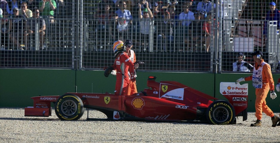 Formula 1: Ελεύθερες και κατατακτήριες δοκιμές στην Αυστραλία #8. Η έξοδος του Φερνάντο Αλόνσο στην αμμοπαγίδα που του στοίχισε μία θέση στην πρώτη δεκάδα.