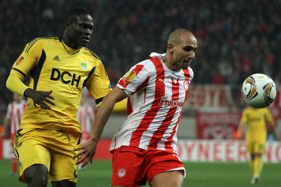 Europa League: Στιγμές από τον αγώνα Ολυμπιακός - Μέταλιστ #19. Δεχόμενος δυο γκολ στο τελευταίο τέταρτο του αγώνα ο Ολυμπιακός γνώρισε την ήττα με 2-1 στο Καραϊσκάκη και τον οδυνηρό αποκλεισμό από τη Μέταλιστ.