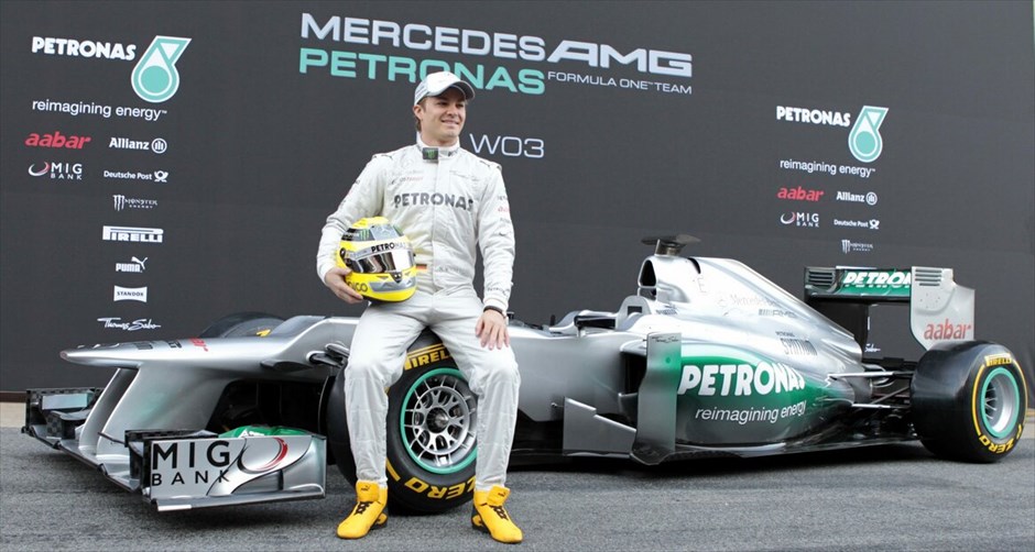 Formula 1: Η νέα Mercedes W03 #3. Λίγο πριν την έναρξη των δεύτερων επίσημων δοκιμών των ομάδων της F1 στην πίστα της Καταλούνια, η Mercedes αποκάλυψε το νέο της μονοθέσιο για το 2012, την W03.