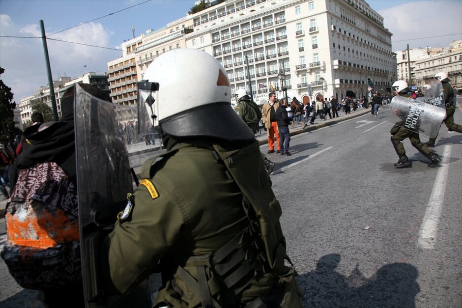 Ενταση σε συγκέντρωση μαθητών στο Σύνταγμα #10. /
