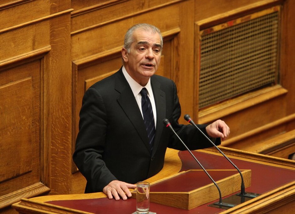 Οι διαγραφέντες από ΠΑΣΟΚ, Ν.Δ. και ΛΑ.ΟΣ #25. Εκτός της Κοινοβουλευτικής Ομάδας της Νέας Δημοκρατίας τέθηκε μετά την χθεσινή ψηφοφορία για τη νέα δανειακή σύμβαση ο κ. Δημήτρης Σταμάτης, βουλευτής Ν. Αιτωλοακαρνανίας.