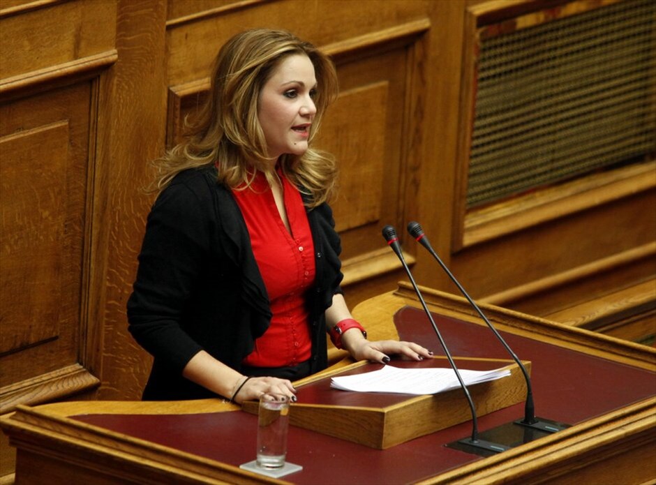 Οι διαγραφέντες από ΠΑΣΟΚ, Ν.Δ. και ΛΑ.ΟΣ #30. Εκτός της Κοινοβουλευτικής Ομάδας της Νέας Δημοκρατίας τέθηκε μετά την χθεσινή ψηφοφορία για τη νέα δανειακή σύμβαση η κ. Τσαμπίκα Ιατρίδη, βουλευτής Ν. Δωδεκανήσου.