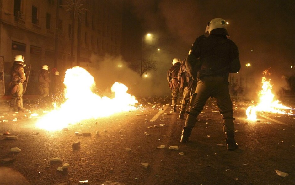 Επεισόδια στο Σύνταγμα (ανανέωση) #2. 
