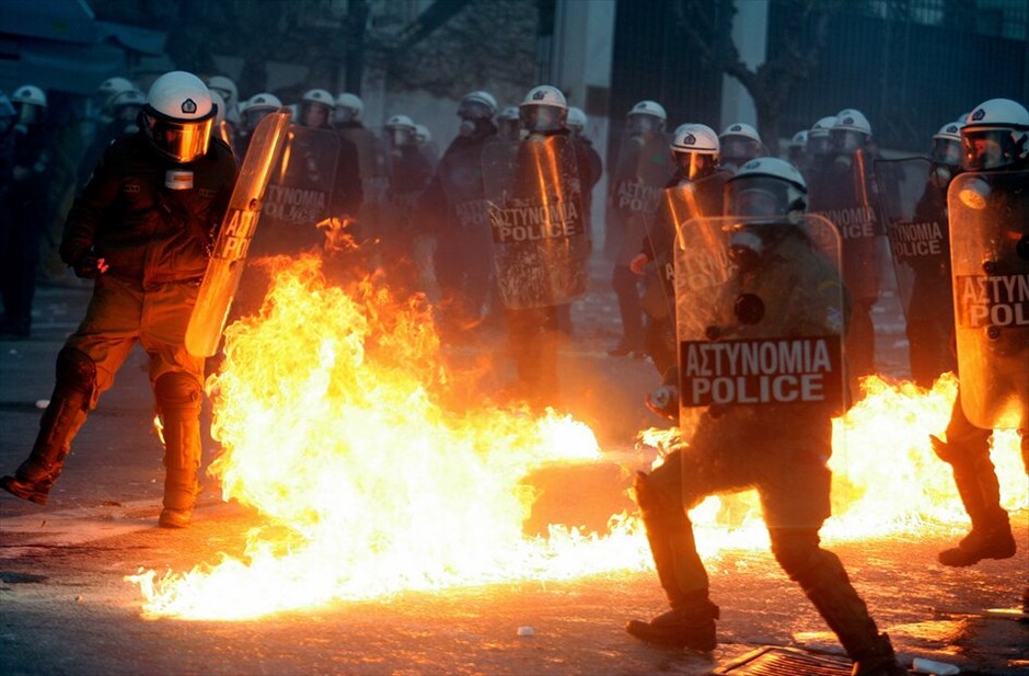 Επεισόδια στο Σύνταγμα (ανανέωση) #21. 