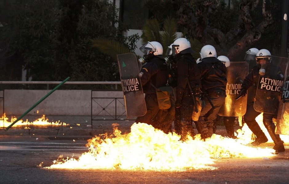 Επεισόδια στο Σύνταγμα (ανανέωση) #42. 