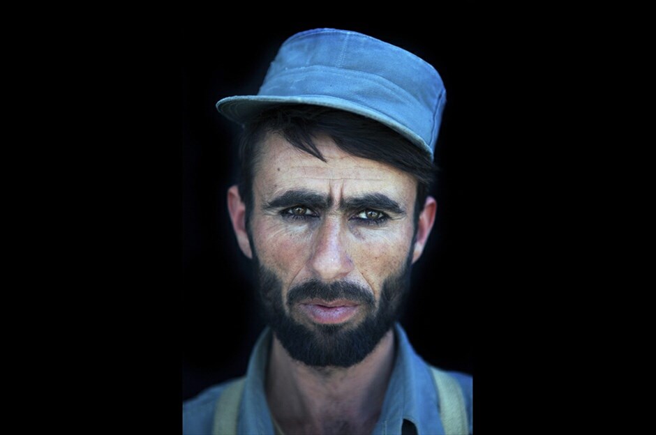 World Press Photo 2011 #15. Ο Ολλανδός Ton Koene απέσπασε το 2ο βραβείο στην  κατηγορία «Portraits Stories» με τη σειρά «Recruits at police training center», φωτογραφίζοντας νεαρούς Αφγανούς νεοσύλλεκτους αστυνομικούς στο κέντρο εκπαίδευσης στην πόλη Καντούζ.