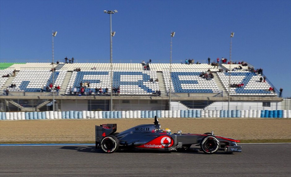 Formula 1: H τρίτη ημέρα δοκιμών στη Χερέθ #18. Λιούις Χάμιλτον (McLaren-Mercedes).
