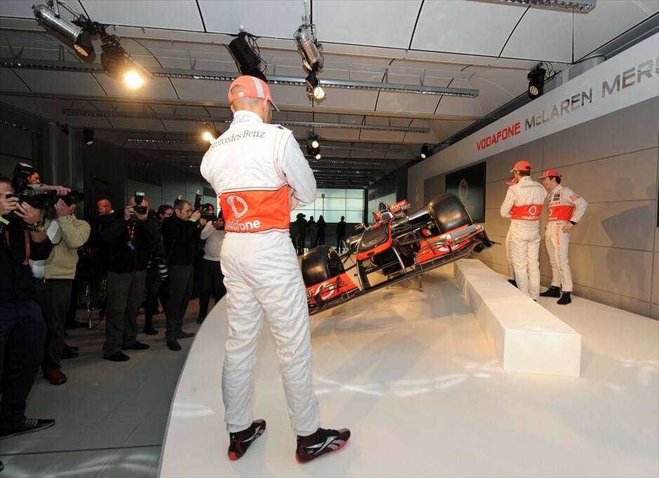 Formula 1: Η νέα McLaren Mercedes MP4-27 #12. 