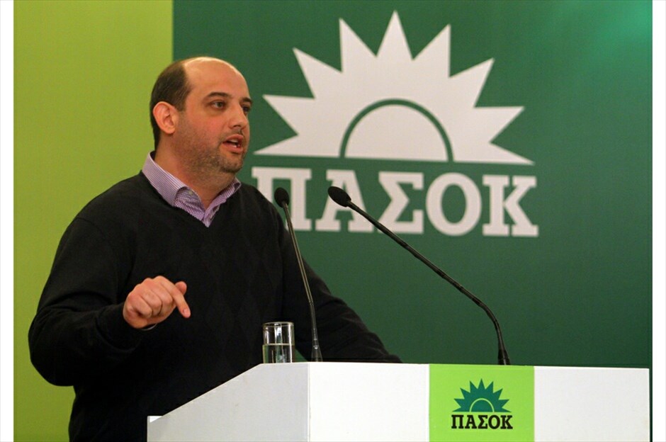 Εθνικό Συμβούλιο του ΠΑΣΟΚ  #9. Ο γραμματέας της νεολαίας του ΠΑΣΟΚ Κώστας Πανταζής μιλάει από το βήμα του Εθνικού Συμβουλίου του ΠΑΣΟΚ.