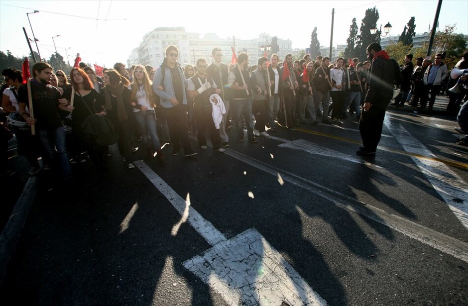 Πορείες στο κέντρο της Αθήνας (ανανέωση) #8. 24ωρη απεργία ΓΣΕΕ-ΑΔΕΔΥ, συγκέντρωση στο Πεδίον του Άρεως.