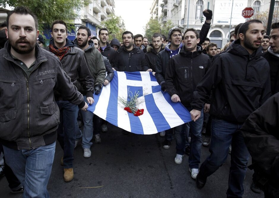38η επέτειος του Πολυτεχνείου - πορεία - επεισόδια (ανανέωση) #42. 