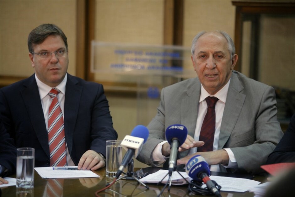 Η νέα κυβέρνηση συνεργασίας #36. Η ηγεσία του Δικαιοσύνη, Διαφάνειας και Ανθρωπίνων Δικαιωμάτων δεν άλλαξε με τον κ. Μιλτιάδη Παπαϊωάννου να παραμένει επικεφαλής και τον Γιώργο Πεταλωτή υφυπουργό.