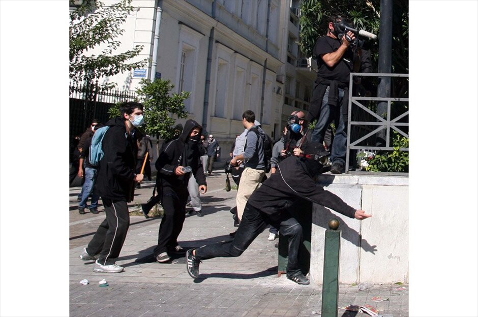 Επεισόδια στο κέντρο της Αθήνας #65. EUROKINISSI/ΤΑΤΙΑΝΑ ΜΠΟΛΑΡΗ
