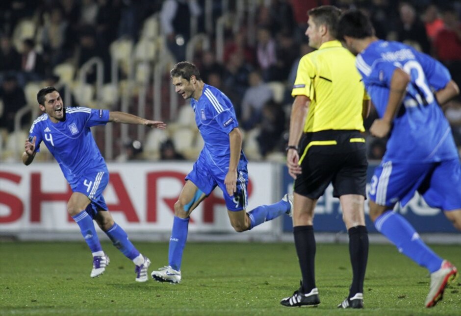Προκριματικά Euro 2012: Στιγμές από τον αγώνα Γεωργίας - Ελλάδας #3. Με την φωτιά έπαιξε η Εθνική στην Τιφλίδα, αλλά δεν «κάηκε», καθώς πήρε τη νίκη με 2-1 επί της Γεωργίας και μαζί το εισιτήριο για τα τελικά του Euro 2012.