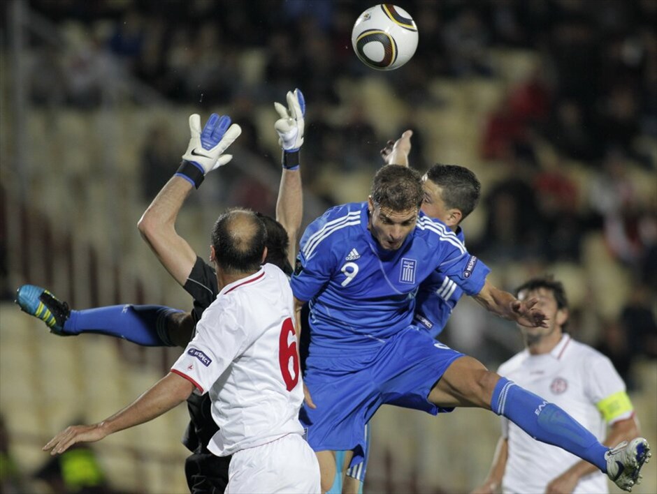 Προκριματικά Euro 2012: Στιγμές από τον αγώνα Γεωργίας - Ελλάδας #11. Με την φωτιά έπαιξε η Εθνική στην Τιφλίδα, αλλά δεν «κάηκε», καθώς πήρε τη νίκη με 2-1 επί της Γεωργίας και μαζί το εισιτήριο για τα τελικά του Euro 2012.