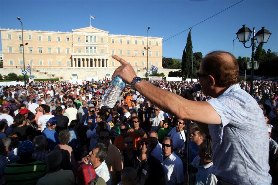 Συγκέντρωση διαμαρτυρίας ιδιοκτητών ταξί στο Σύνταγμα #2. 
