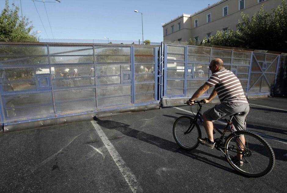 Συγκέντρωση διαμαρτυρίας ιδιοκτητών ταξί στο Σύνταγμα #5. 