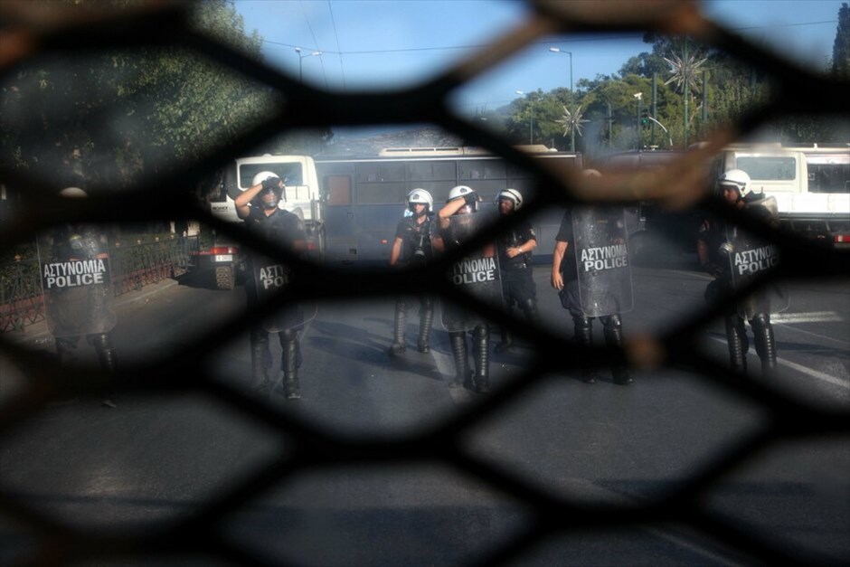 Συγκέντρωση διαμαρτυρίας ιδιοκτητών ταξί στο Σύνταγμα #8. 