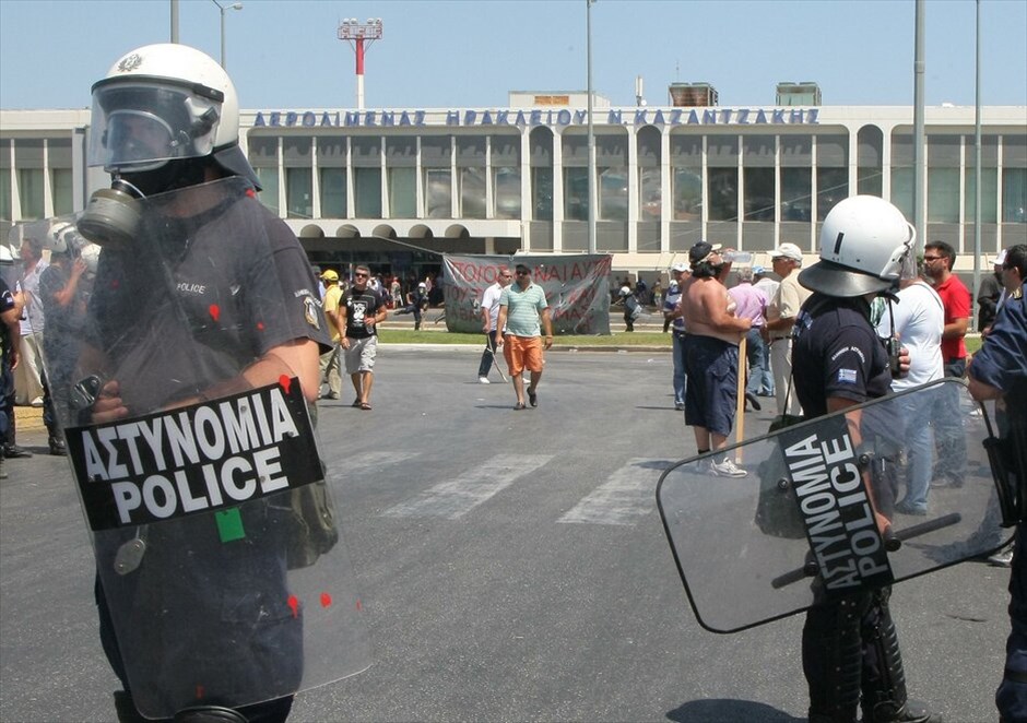 Κρήτη: Επεισόδια αστυνομικών - ιδιοκτητών ταξί στο Ηράκλειο #4. ΑΠΕ-ΜΠΕ/ΣΤΕΦΑΝΟΣ ΡΑΠΑΝΗΣ