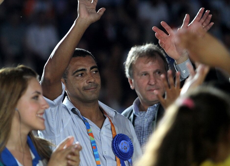 Στιγμές από την τελετή έναρξης των Special Olympics 2011 #28. Οι παλαίμαχοι απίκτες της Βραζιλίας Ρμάριο και Ζίκο στην τελετή έναρξης των Special Olympics Αθήνα 2011 στο Παναθηναϊκό Στάδιο.