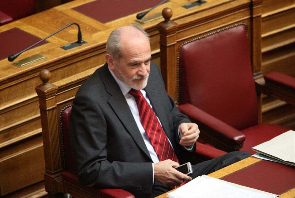 Το νέο κυβερνητικό σχήμα #24. Ο κ. Γιάννης Κουτσούκος αποχωρεί από το υπουργείο Αγροτικής Ανάπτυξης και Τροφίμων και αναλαμβάνει χρέη υφυπουργού Εργασίας και Κοινωνικής Ασφάλισης.