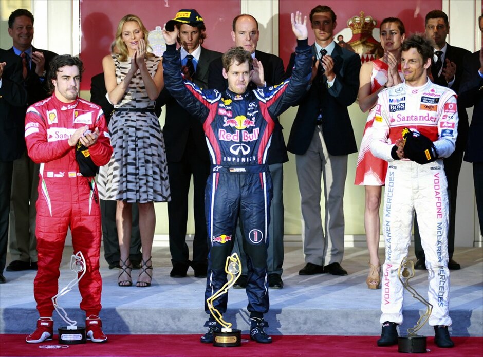 F1: Στιγμές από το GP του Μονακό #1. Από αριστερά: Φερνάντο Αλόνσο, Σεμπάστιαν Φέτελ και Τζένσον Μπάτον.