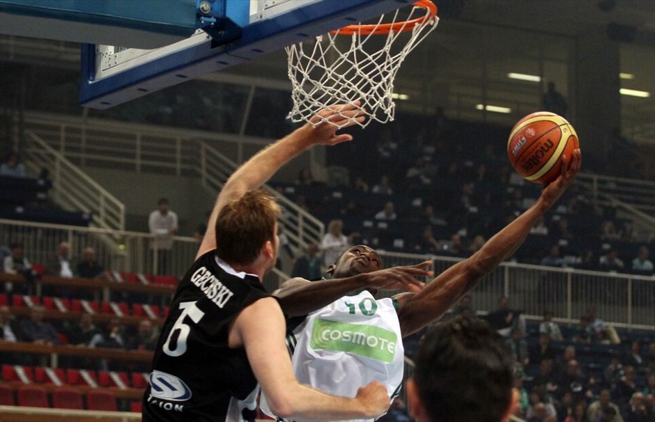 Α1 Μπάσκετ: Ημιτελικά των play off #3. Ο Παναθηναϊκός από την αρχή του αγώνα δεν άφησε πολλά περιθώρια αντίδρασης στον ΠΑΟΚ και απομακρύνθηκε στο σκορ. EUROKINISSI/