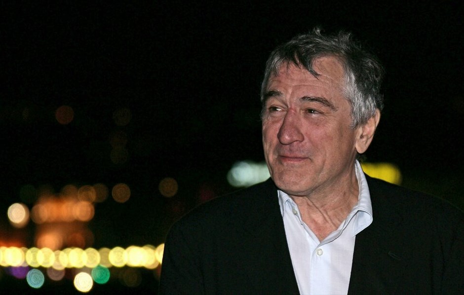 64ο Φεστιβάλ των Καννών: Τα φαβορί  #2. Η φετινή διοργάνωση διαθέτει αρκετή λάμψη καθώς πρόεδρος της κριτικής επιτροπής είναι ο Ρόμπερτ ντε Νίρο. Αρκετοί σταρ του κινηματογράφου αναμένεται να παρευρεθούν στην πόλη της Γαλλικής Ριβιέρας ενώ ιδιαίτερα σημαντικοί σκηνοθέτες συμμετέχουν στο θεσμό.