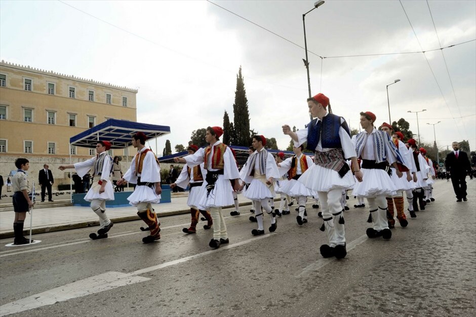 Μαθητική παρέλαση στο Σύνταγμα #9. EUROKINISSI/