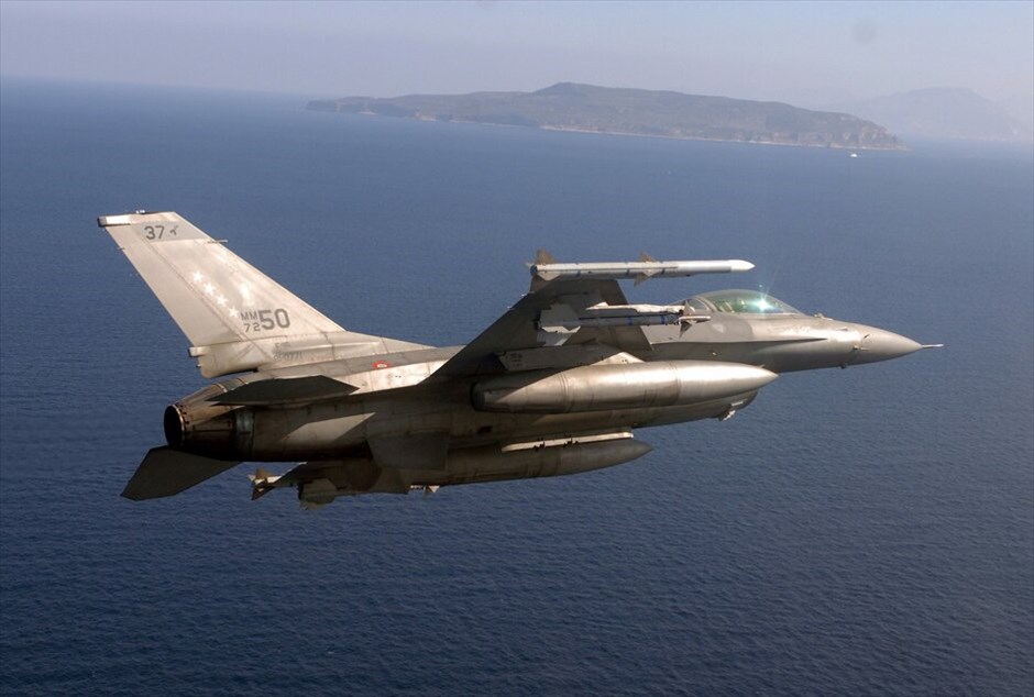 Λιβύη: Οι συμμαχικές δυνάμεις #25. Πέραν των Eurofighter EF-2000 Typhoon, η Ιταλία στέλνει στην αποστολή εναντίον της Λιβύης και μερικά F-16 Fighting Falcon, τα οποία μπορούν να λάβουν μέρος σε διαφόρων τύπων αποστολές.
