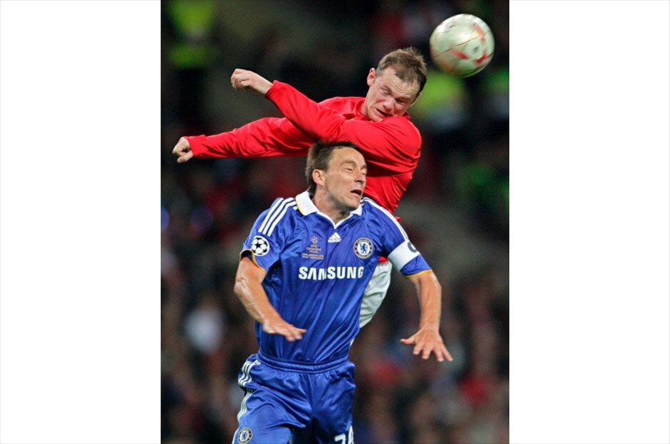 Champions League 2010-11 - Φάση των «8»: Προϊστορία των ομάδων #8. Η αναμέτρηση της Τσέλσι με την Μάντσεστερ Γιουνάιτεντ είναι η δέκατη μεταξύ αγγλικών ομάδων στο πλαίσιο του Champions League. EPA/YURI KOCHETKOV