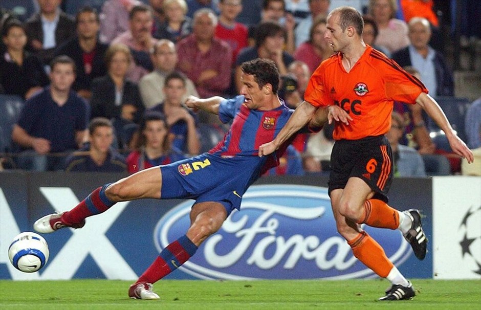 Champions League 2010-11 - Φάση των «8»: Προϊστορία των ομάδων #13. Τις περιόδους 2004-2005 και 2008-2009 βρέθηκαν στους ίδιους ομίλους του Champions League και προκρίθηκαν αμφότερες στην επόμενη φάση. Σε αυτά τα τέσσερα παιχνίδια οι δύο ομάδες μετρούν δύο νίκες και δύο ήττες, αντίστοιχα. Μάλιστα, η Σαχτάρ είναι η ομάδα που κατάφερε μία από τις τέσσερις εντός έδρας ήττες της Μπαρτσελόνα τα τελευταία χρόνια (2008-2009 2-3 στη φάση των ομίλων, στον επαναληπτικό).