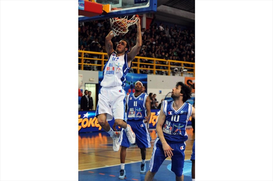 Μπάσκετ: 19ο All Star Game #3. Για τους νικητές ο Πατ Καλάθης πέτυχε 24 πόντους κι αναδείχθηκε πρώτος σκόρερ του αγώνα, ενώ με 22 τελείωσε το ματς ο Λουκάς Μαυροκεφαλίδης. Από τους ξένους ξεχώρισε ο Τζίμι Μπάξτερ με 20 πόντους. EUROKINISSI/ICON PRESS/ΝΕΚΤΑΡΙΟΣ ΓΕΩΡΓΙΟΥ