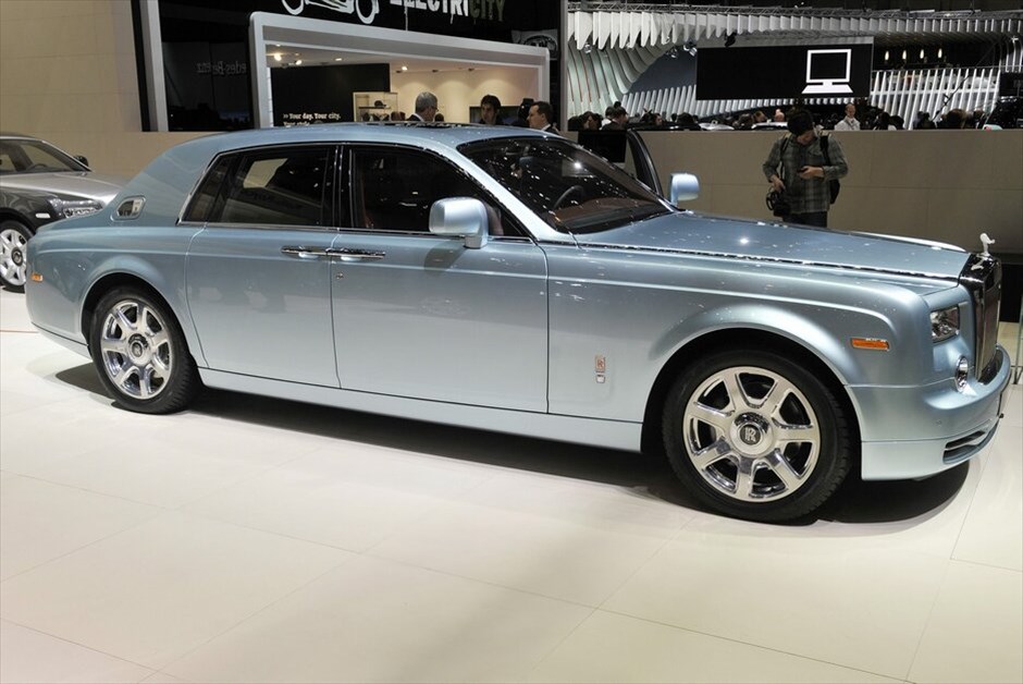 81ο Σαλόνι Αυτοκινήτου της Γενεύης #122. Η Rolls-Royce παρουσιάζει στη Γενεύη το πρώτο της ηλεκτρικό μοντέλο, την Phantom 102ΕΧ.
