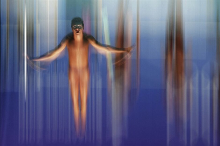 World Press Photo 2010 #9. 1ο βραβείο, κατηγορία Sport Stories. Ο Βρετανός Thomas Daley αγωνίζεται στα προκριματικά των καταδύσεων, στους Ολυμπιακούς Νέων, στη Σιγκαπούρη. / Adam Pretty/Getty Images