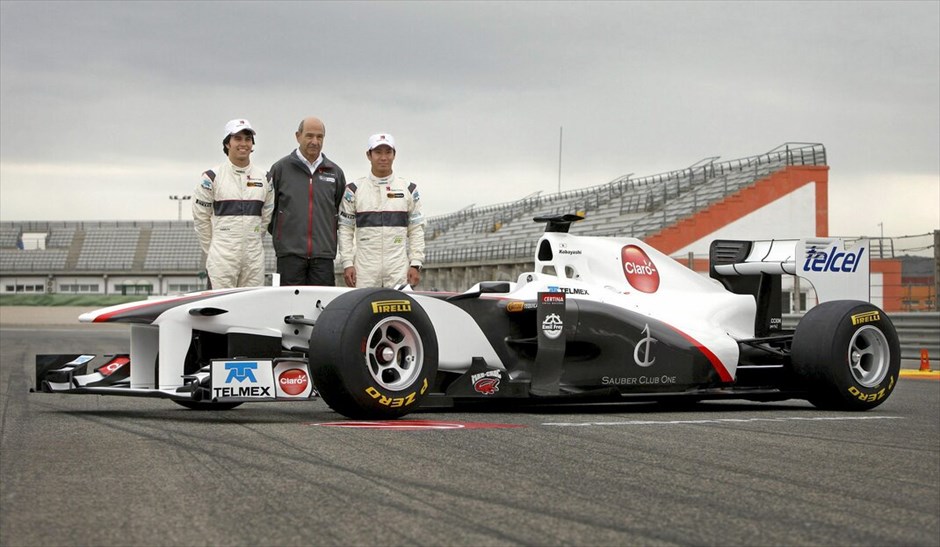 F1: Η Sauber C30 #5. Στη δεύτερη χρονιά της στη μετά BMW εποχή, η Sauber παρουσίασε στη πίστα Ρικάρντο Τόρμο της Βαλένθια τη νέα C30. Οι Καμούι Κομπαγιάσι και Σέρτζιο Πέρεζ αποκάλυψαν το νέο μονοθέσιο της ομάδας του Hinwil, το οποίο θα χρησιμοποιεί τον κινητήρα, το σύστημα KERS και το κιβώτιο ταχυτήτων της Ferrari.