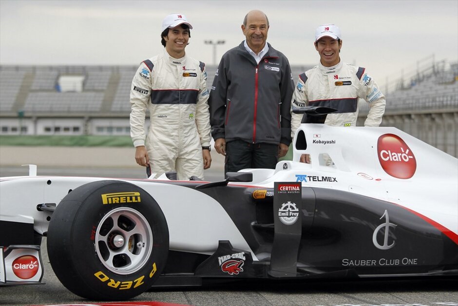 F1: Η Sauber C30 #6. Στη δεύτερη χρονιά της στη μετά BMW εποχή, η Sauber παρουσίασε στη πίστα Ρικάρντο Τόρμο της Βαλένθια τη νέα C30. Οι Καμούι Κομπαγιάσι και Σέρτζιο Πέρεζ αποκάλυψαν το νέο μονοθέσιο της ομάδας του Hinwil, το οποίο θα χρησιμοποιεί τον κινητήρα, το σύστημα KERS και το κιβώτιο ταχυτήτων της Ferrari.