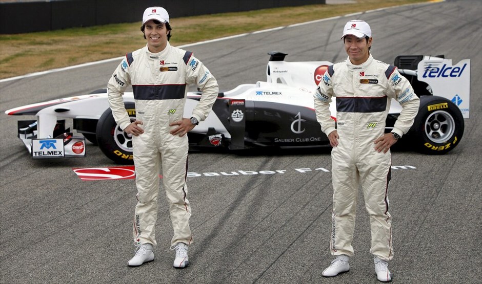 F1: Η Sauber C30 #7. Στη δεύτερη χρονιά της στη μετά BMW εποχή, η Sauber παρουσίασε στη πίστα Ρικάρντο Τόρμο της Βαλένθια τη νέα C30. Οι Καμούι Κομπαγιάσι και Σέρτζιο Πέρεζ αποκάλυψαν το νέο μονοθέσιο της ομάδας του Hinwil, το οποίο θα χρησιμοποιεί τον κινητήρα, το σύστημα KERS και το κιβώτιο ταχυτήτων της Ferrari.