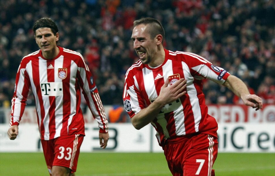 Champions League: Οι λεπτομέρειες της φάσης των ομίλων #42. Ε’ Ομιλος: Ο Φρανκ Ριμπερί ήταν ο μεγάλος πρωταγωνιστής των Βαυαρών σημειώνοντας δύο γκολ (στο 35ο λεπτό και στο 50ο λεπτό, αντίστοιχα).