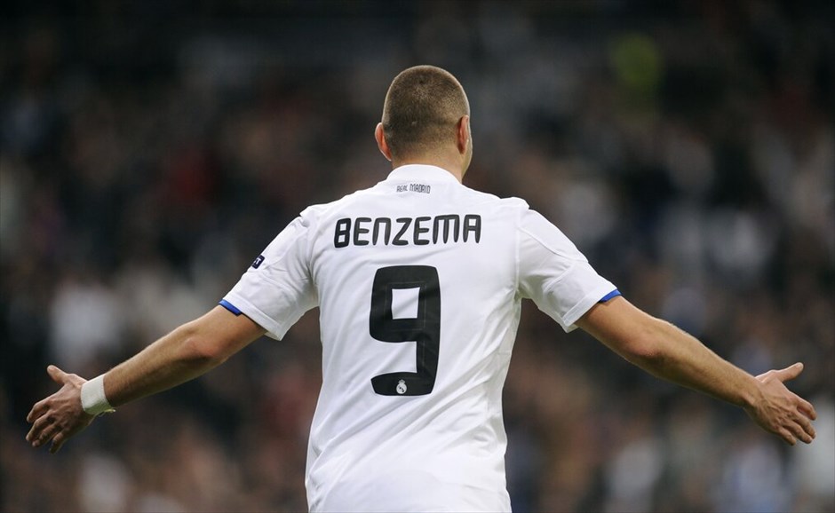 Champions League: Οι λεπτομέρειες της φάσης των ομίλων #62. Ζ’ Ομιλος: Μεγάλος πρωταγωνιστής του αγώνα ήταν ο Γάλλος επιθετικός Καρίμ Μπενζεμά, ο οποίος πέτυχε χατ τρικ και έκανε ένα από τα καλύτερα παιχνίδια με τη φανέλα των Μερένχες.