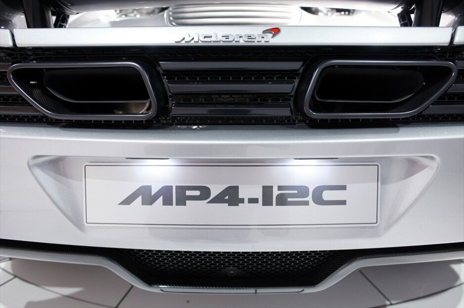 McLaren MP4-12C #8. Η McLaren Automotive έχει δεχτεί ήδη 2.700 προ-παραγγελίες για την MP4-12C που μεταφράζεται σε λίστα αναμονής 3 ετών. -