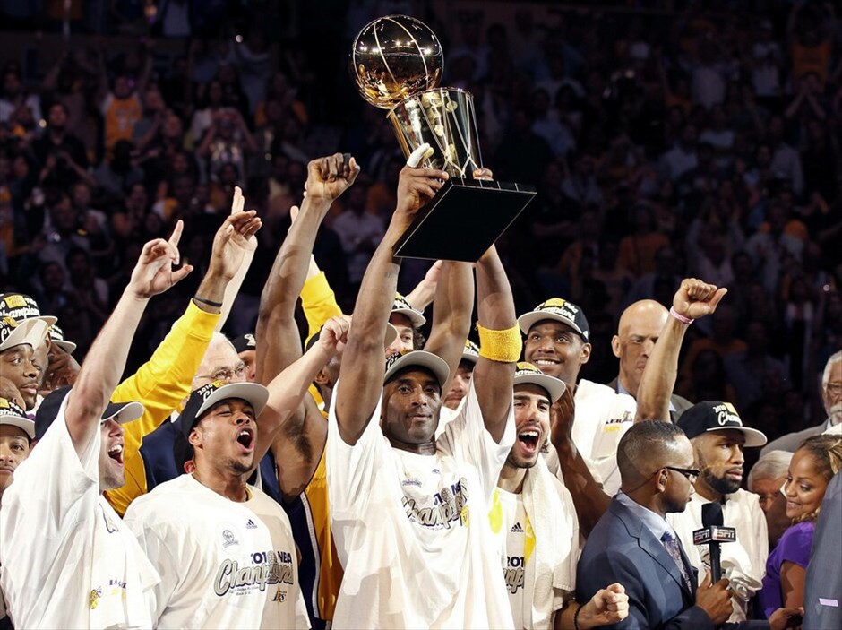 NBA: Πρωταθλητές οι Λέικερς #1. Οι Λος Αντζελες Λέικερς κατέκτησαν τον τίτλο στο πρωτάθλημα μπάσκετ του ΝΒΑ, καθώς σον έβδομο τελικό, επικράτησαν εντός έδρας με 83-79 των Μπόστον Σέλτικς και ολοκλήρωσαν την σειρά των αγώνων με 4-3 νίκες.
