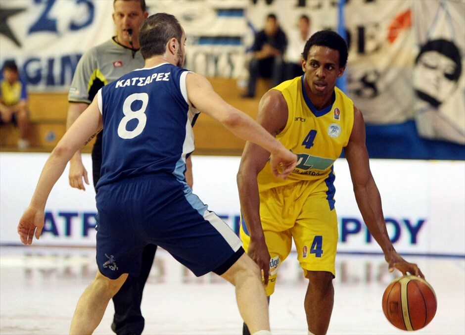 Α1 μπάσκετ: H 26η αγωνιστική  #5. Το Περιστέρι έκλεισε με τον καλύτερο τρόπο την κανονική περίοδο της Α1 Ανδρών, καθώς, στο πλαίσιο της 26ης και τελευταίας αγωνιστικής, επικράτησε 96-76 των Τρικάλων στο «Ανδρέας Παπανδρέου». Μπορεί, ωστόσο, το σύνολο του Θανάση Σκουρτόπουλου να πέτυχε το στόχο του, αλλά ο Πανιώνιος δεν του έκανε το... χατίρι και, κερδίζοντας την Καβάλα, πήρε το τελευταίο «εισιτήριο» για τα φετινά πλέι οφ. Τα Τρίκαλα με τη σημερινή εξέλιξη πήραν την άγουσα προς της Α2, μαζί με την Ολύμπια Λάρισας.