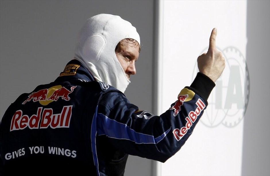 F1: GP Μπαχρέιν #3. Ο Σεμπάστιαν Φέτελ ήταν ο πρώτος poleman του 2010, ξεκινώντας από την πρώτη θέση του GP στο Μπαχρέιν.