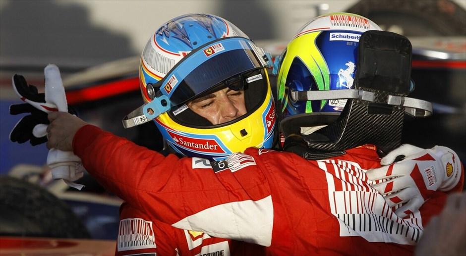F1: GP Μπαχρέιν #5. Ιδανικό ξεκίνημα για την Ferrari στο πρωτάθλημα του 2010, με τον Φερνάντο Αλόνσο να κερδίζει τον αγώνα και τον Φελίπε Μάσα να τον ακολουθεί στην δεύτερη θέση.
