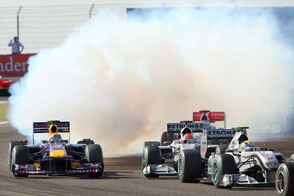 F1: GP Μπαχρέιν #14. Καπνός από τα φρένα του Μαρκ Ουέμπερ.