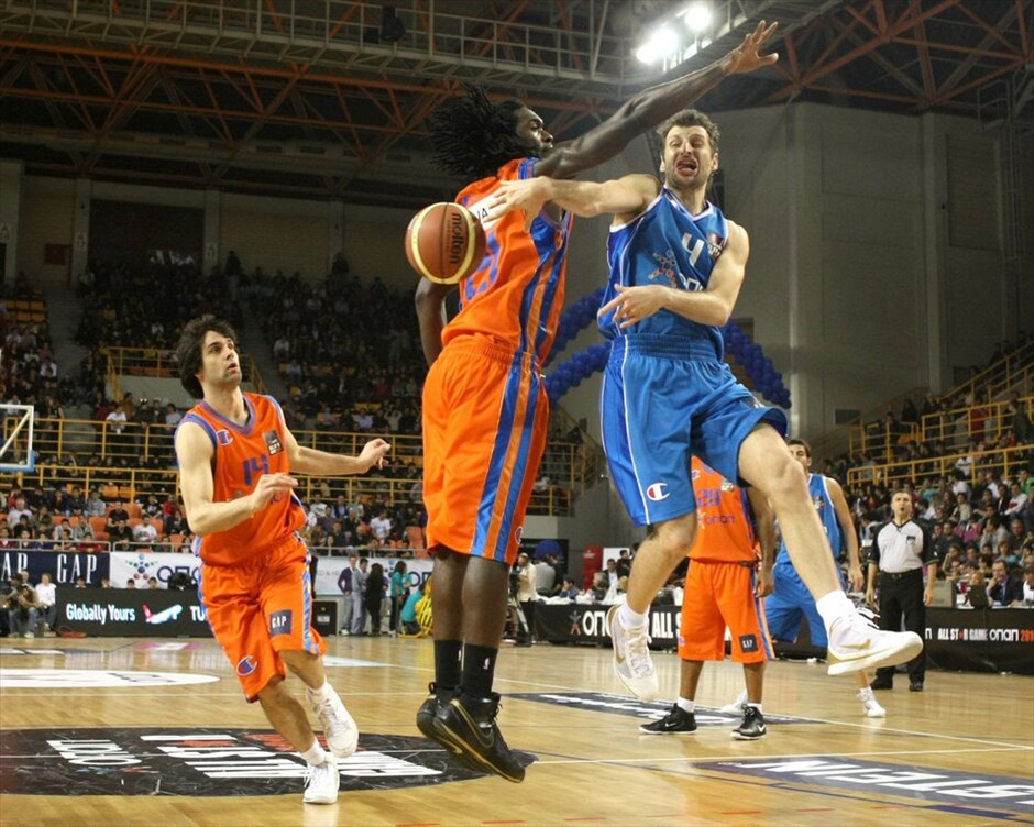 18o All Star Game #2. Για δεύτερη διαδοχική χρονιά, οι Έλληνες αναδείχτηκαν νικητές, 147-114, επί των Ξένων, στη γιορτή του μπάσκετ.