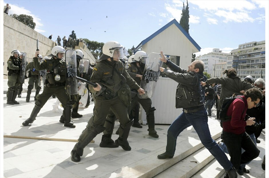 Eπεισόδια στο κέντρο της Αθήνας #22. | Φωτογραφίες: REUTERS, ICON PRESS, EUROKINISSI,