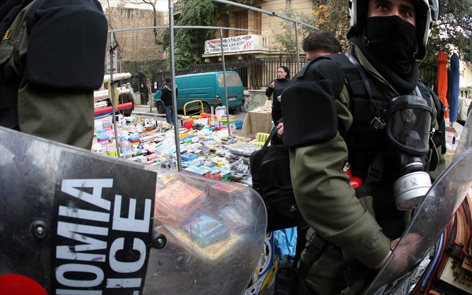 Επιχείρηση της αστυνομίας σε υπό κατάληψη κτίριο επί της οδού Λέλας Καραγιάννη. 
