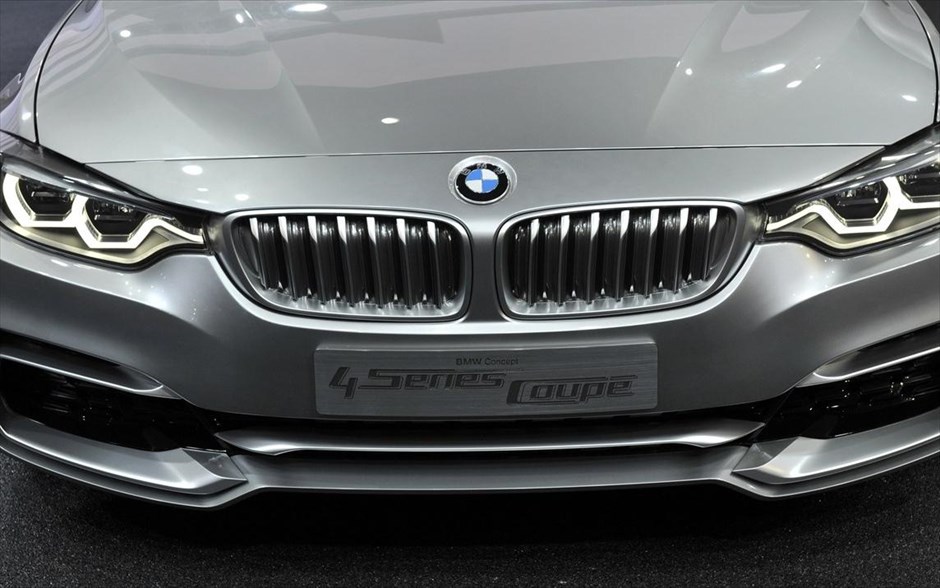 Detroit 2013 - BMW 4 concpet coupe #3. Παγκόσμια πρεμιέρα για την BMW 4 concept coupe που αποτελεί προπομπό της σειράς 3 coupe, η οποία όμως αλλάζει όνομα και γίνεται 4 coupe.